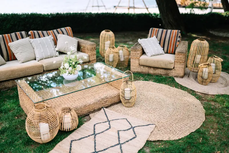 Buiten is het nieuwe binnen: creëer een stijlvolle tuinlounge