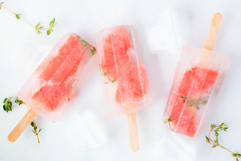 Zelf ijsjes maken met kruiden uit de tuin